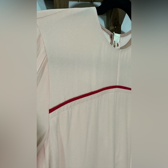 NWT Marni Pale Peach Crew Neck Blouse High Low Hem Cut Out Cuff IT 38 (US 2) - Picture 8 of 16